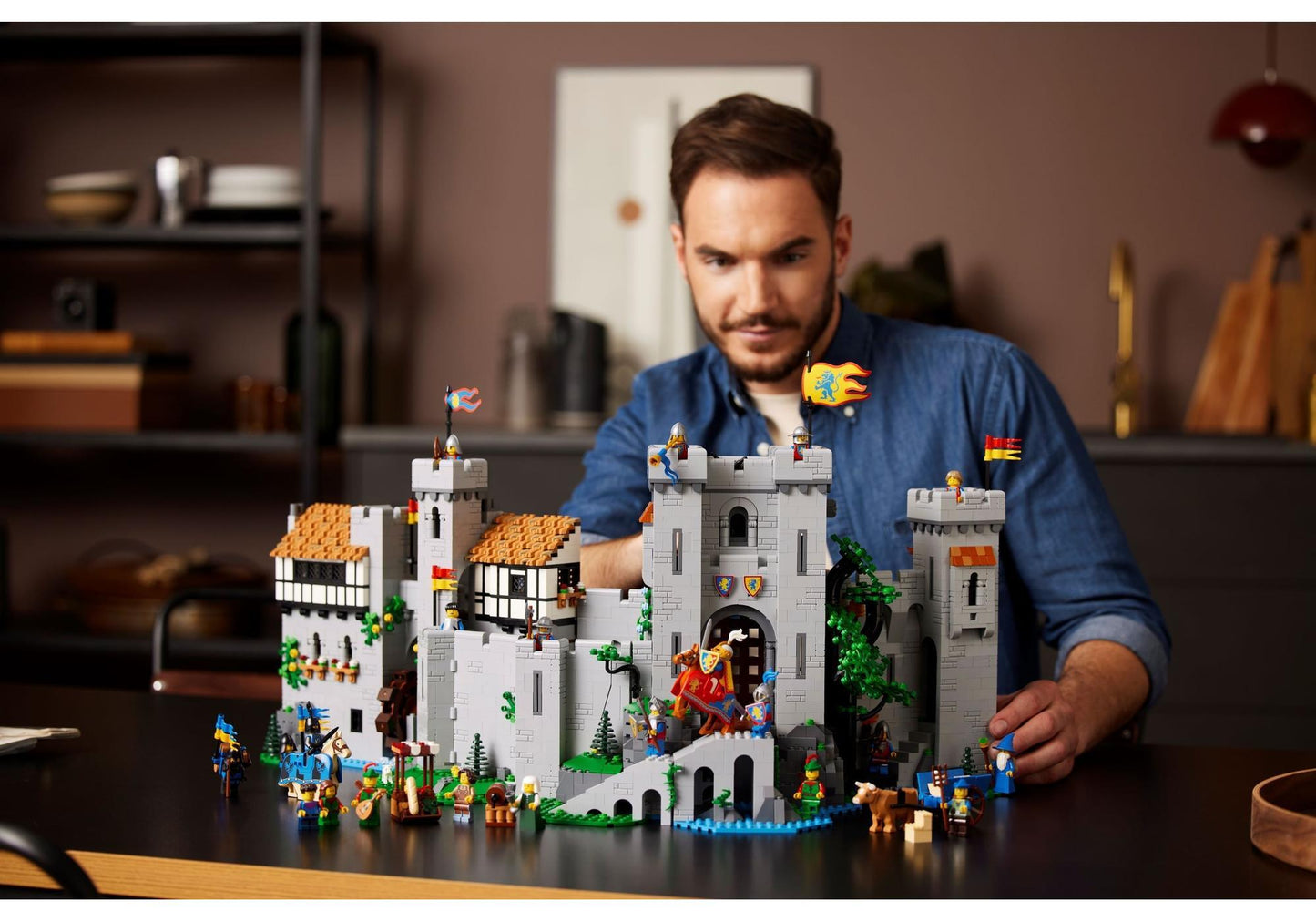 Lego 10305 Icons Burg der Löwenritter - plegobil