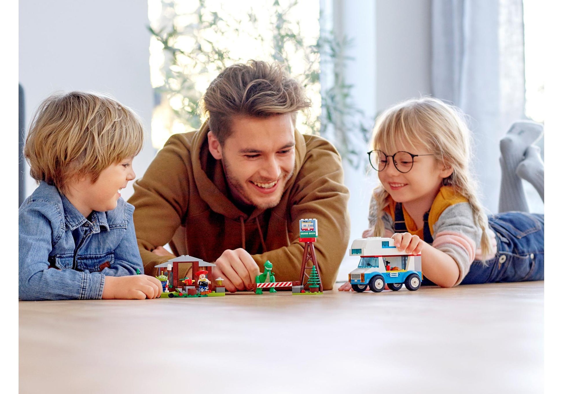 Lego 10769 Toy Story: Ferien mit dem Wohnmobil - plegobil