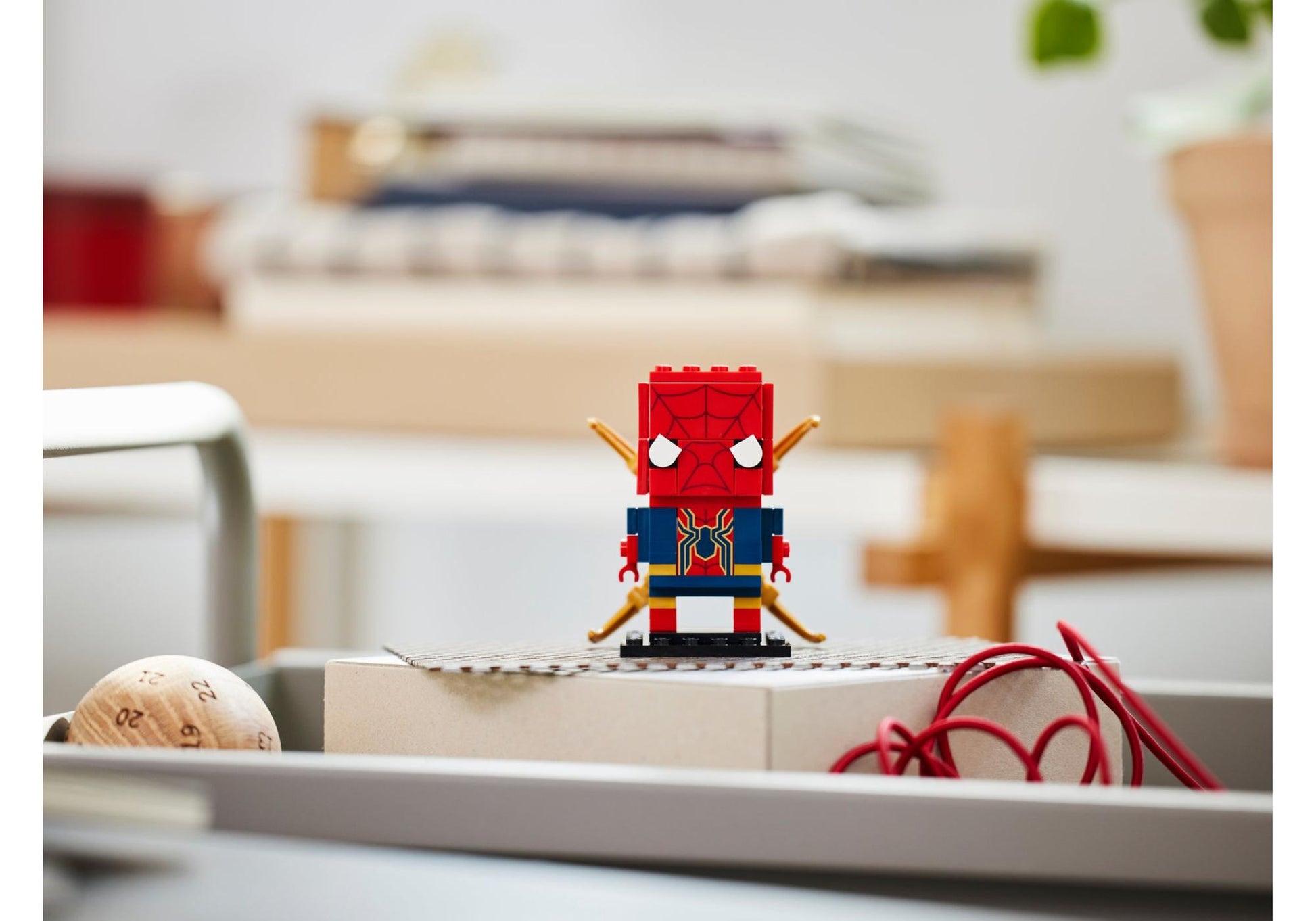 Lego 40670 BrickHeadz Spider-Man: Iron Spider-Man - plegobil