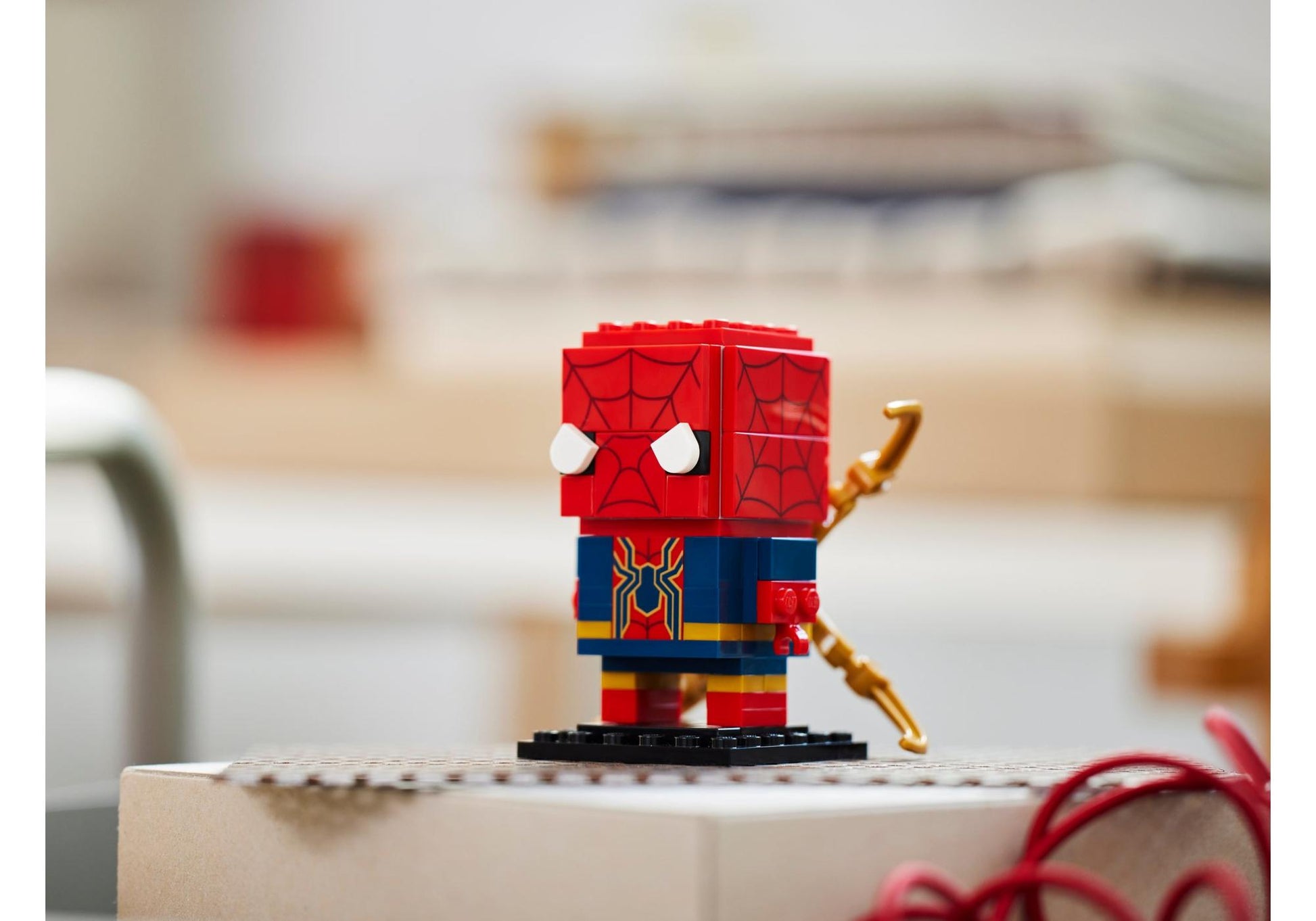 Lego 40670 BrickHeadz Spider-Man: Iron Spider-Man - plegobil