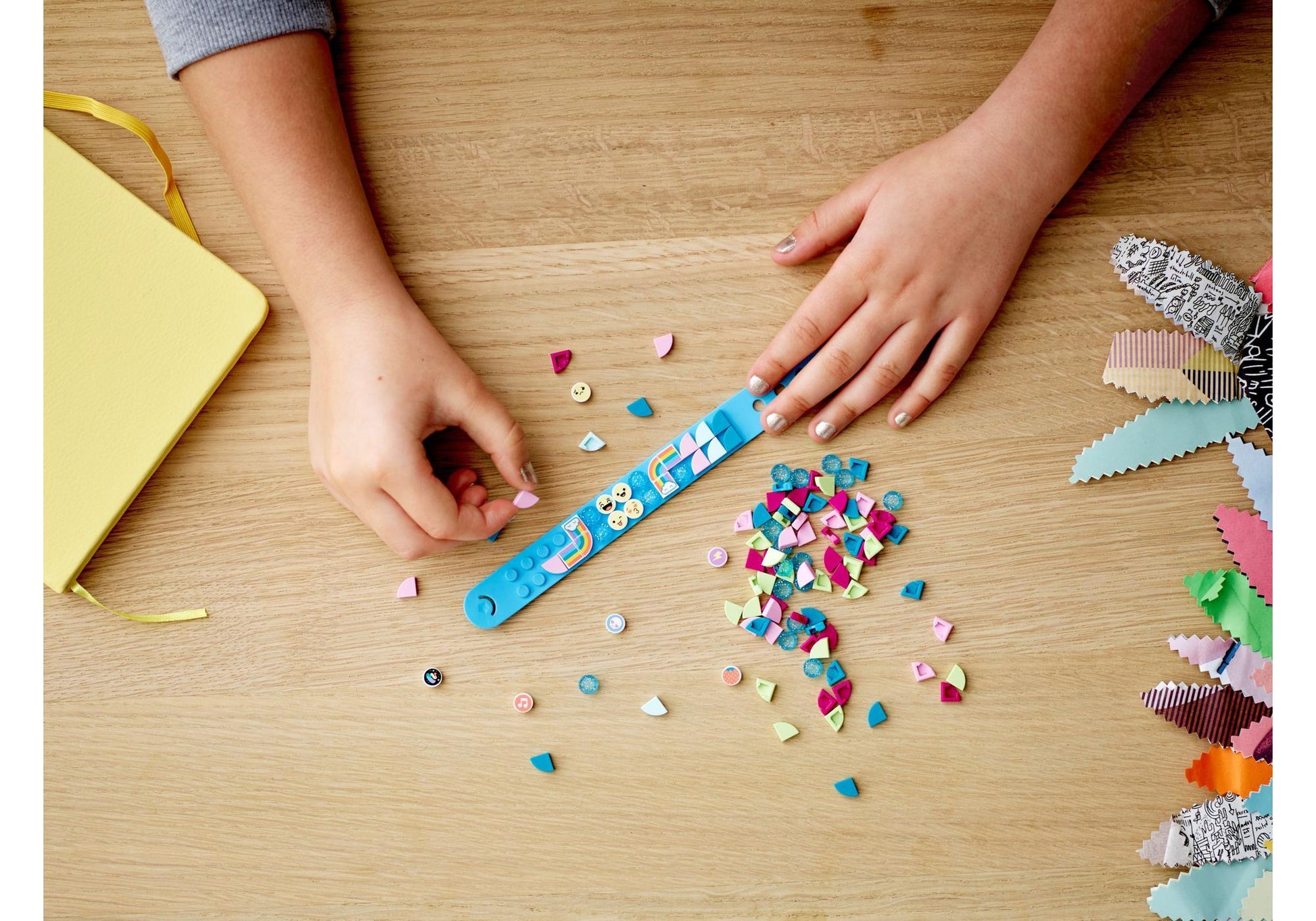 Lego 41908 DOTS Armband Ergänzungsset Smiley - plegobil