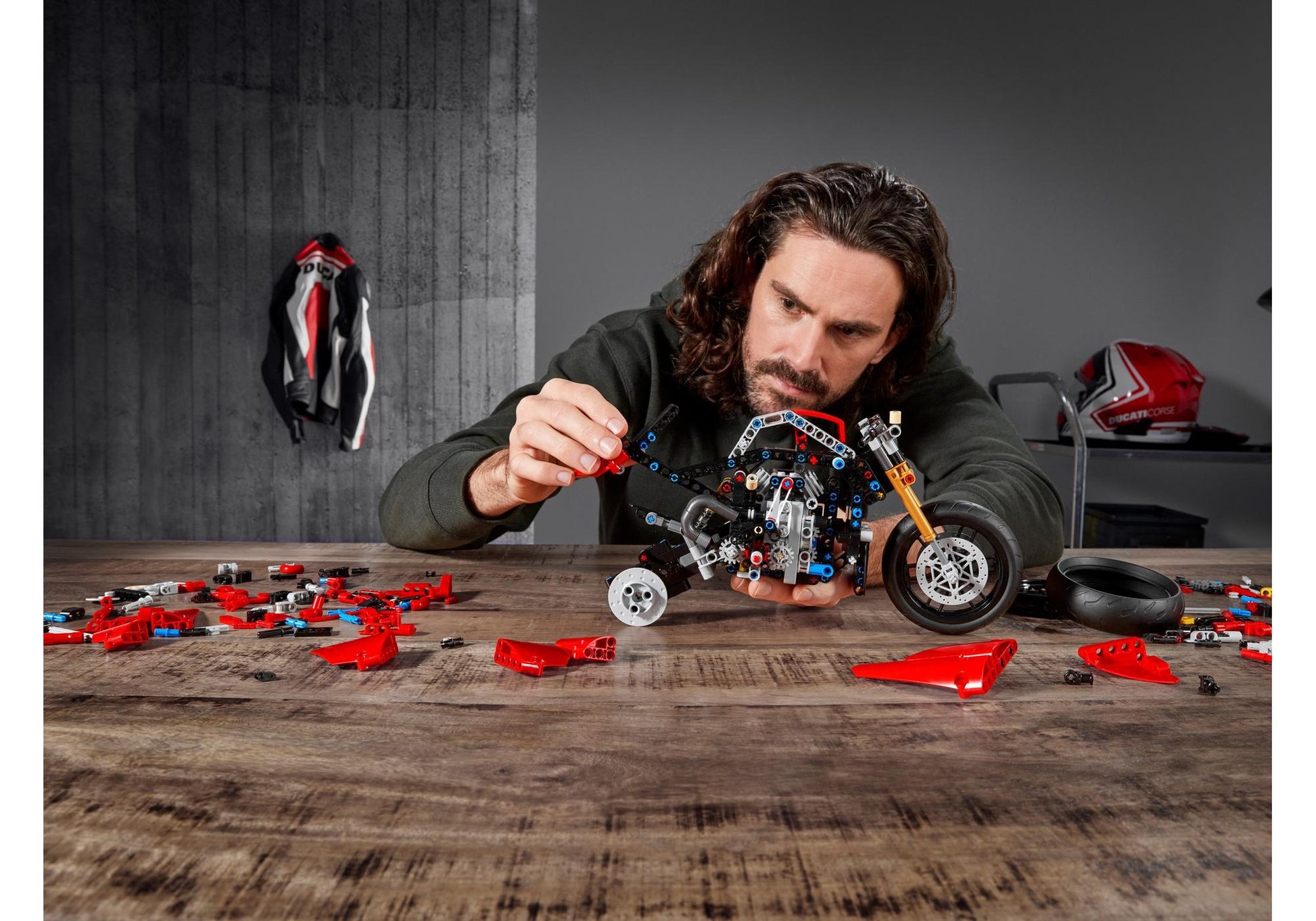 Lego 42107 Technic Ducati Panigale V4 R - plegobil