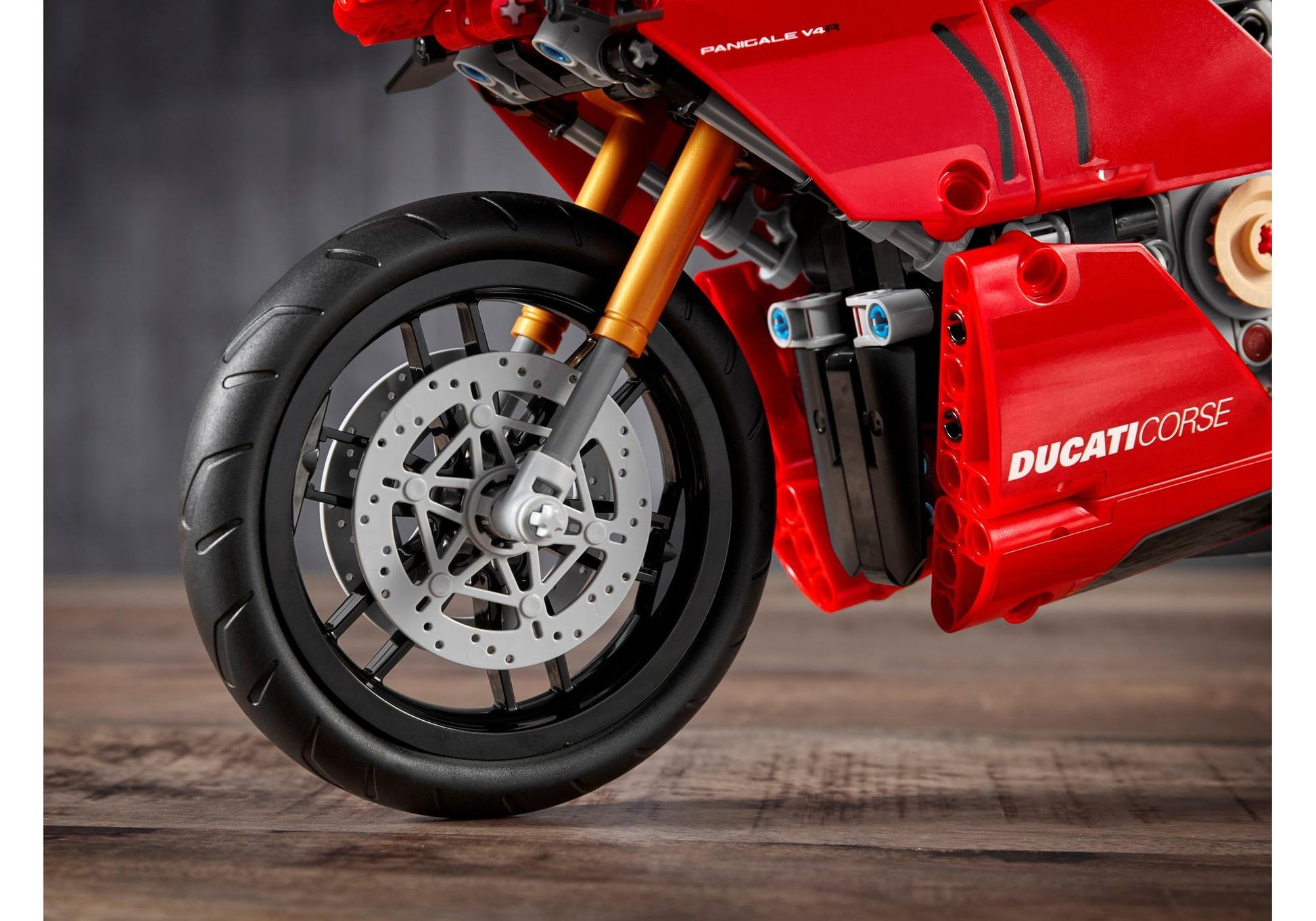 Lego 42107 Technic Ducati Panigale V4 R - plegobil