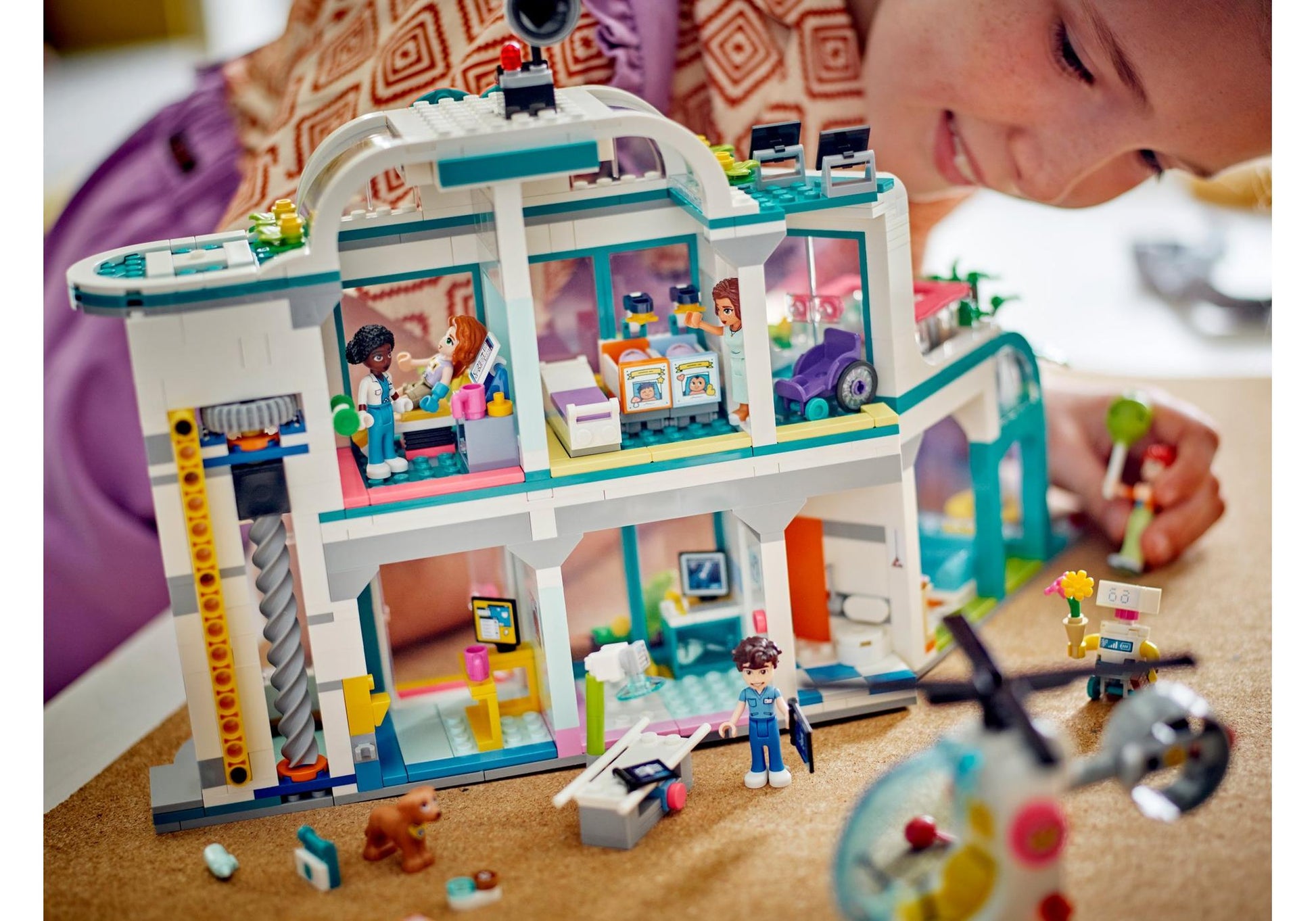 Lego 42621 Friends Heartlake City Krankenhaus - plegobil