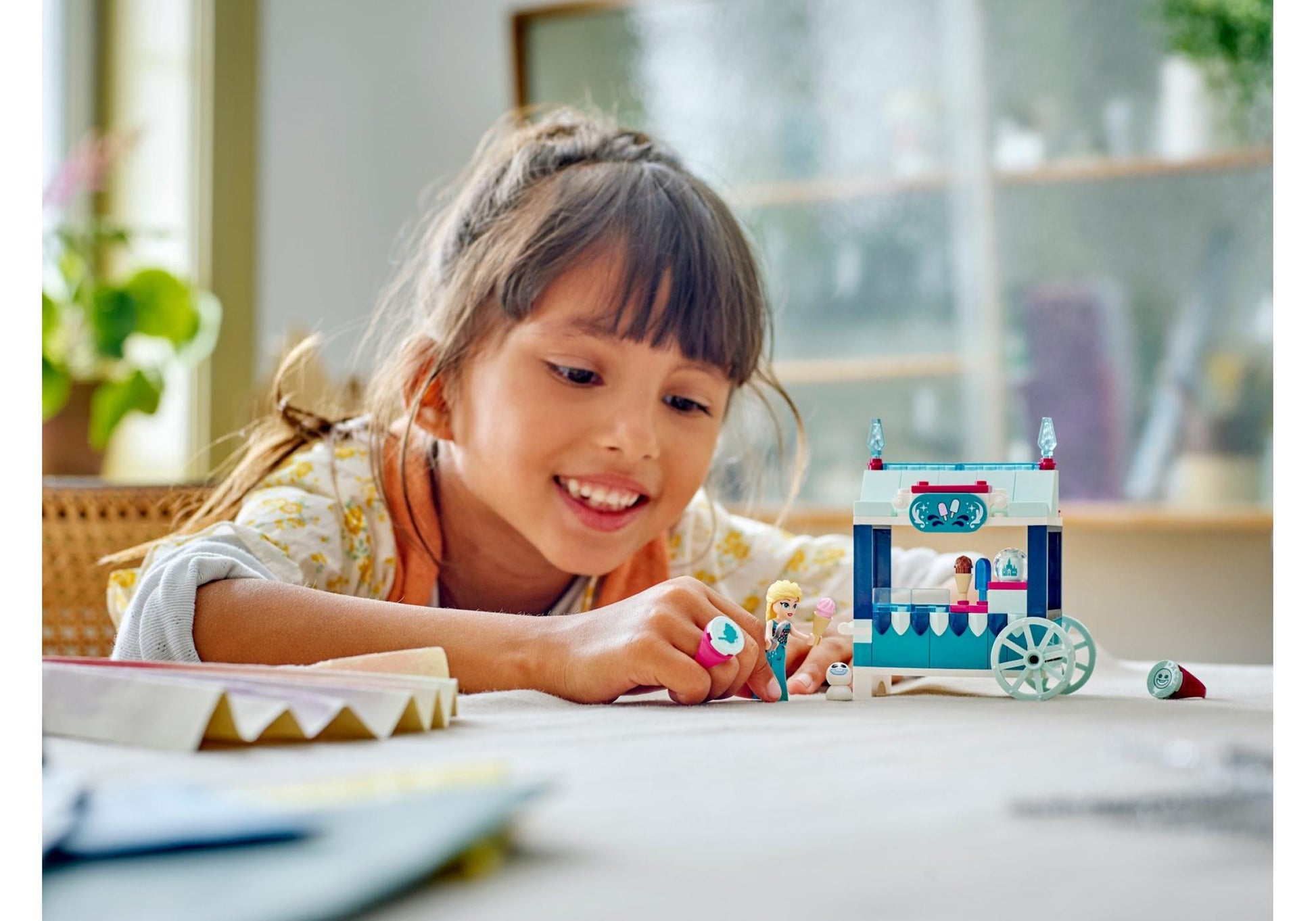 Lego 43234 Disney Frozen: Elsas Eisstand - plegobil