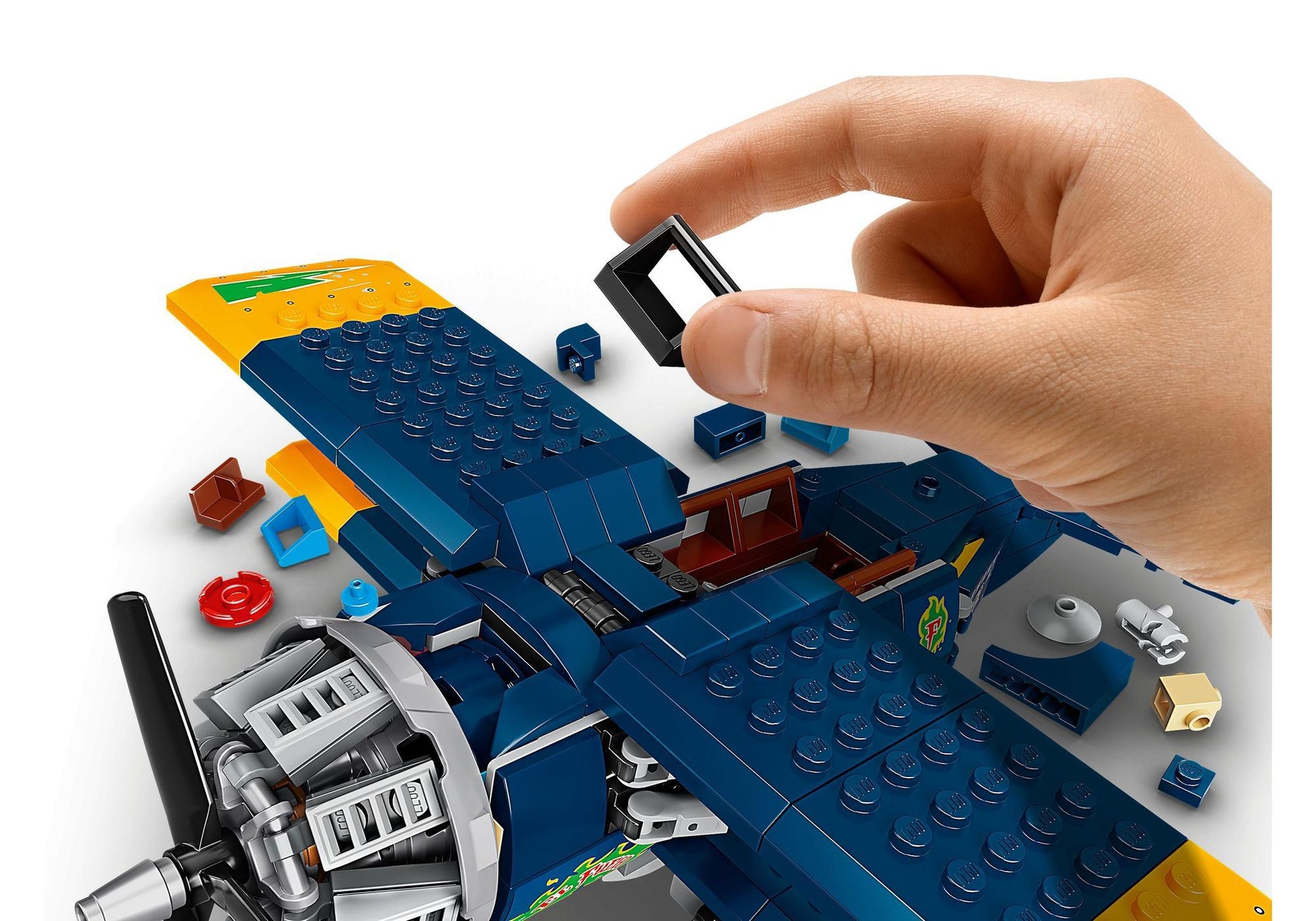 Lego 70429 Hidden Side: El Fuegos Stunt-Flugzeug - plegobil