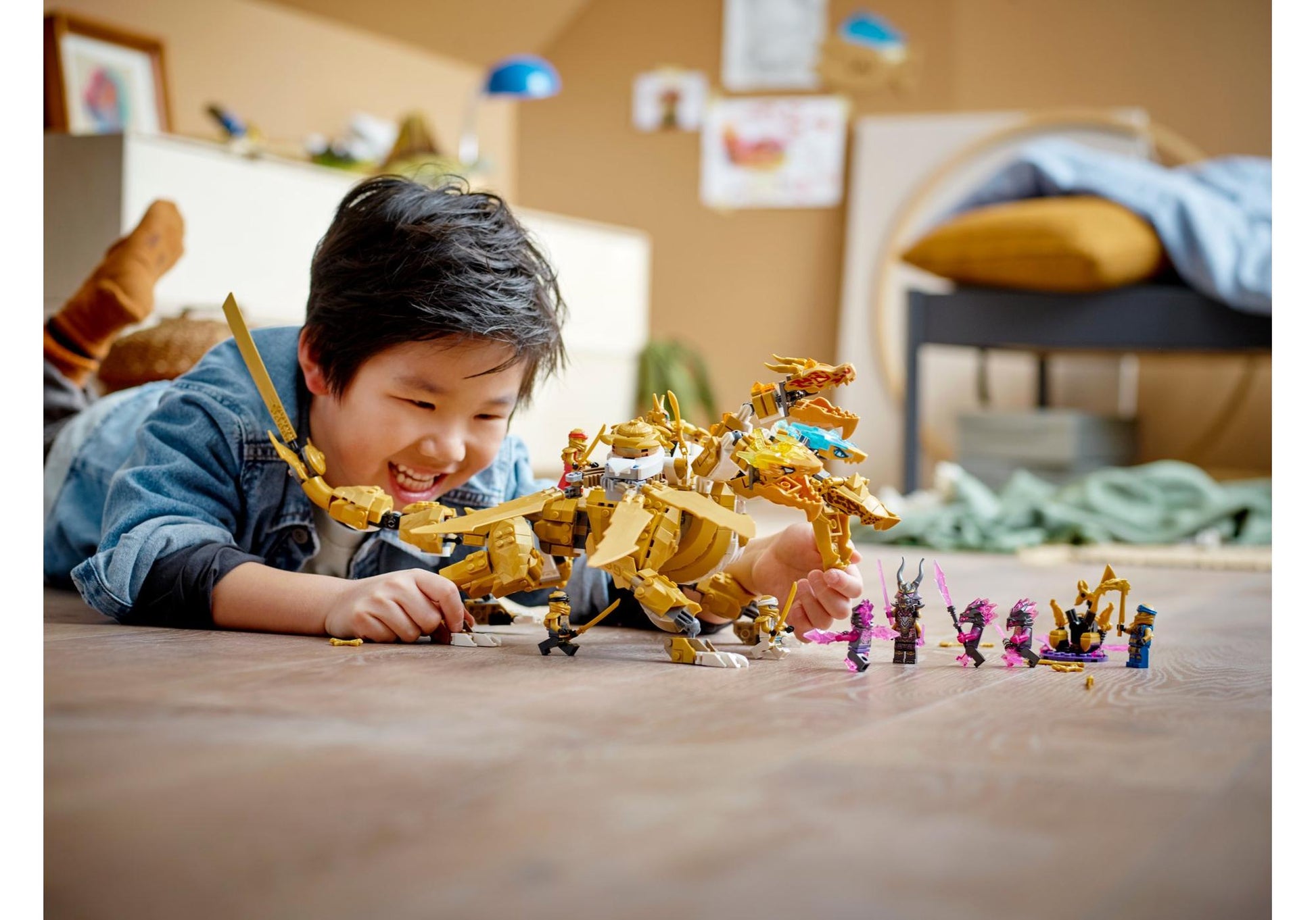 Lego 71774 Ninjago: Lloyds Ultragolddrache - plegobil