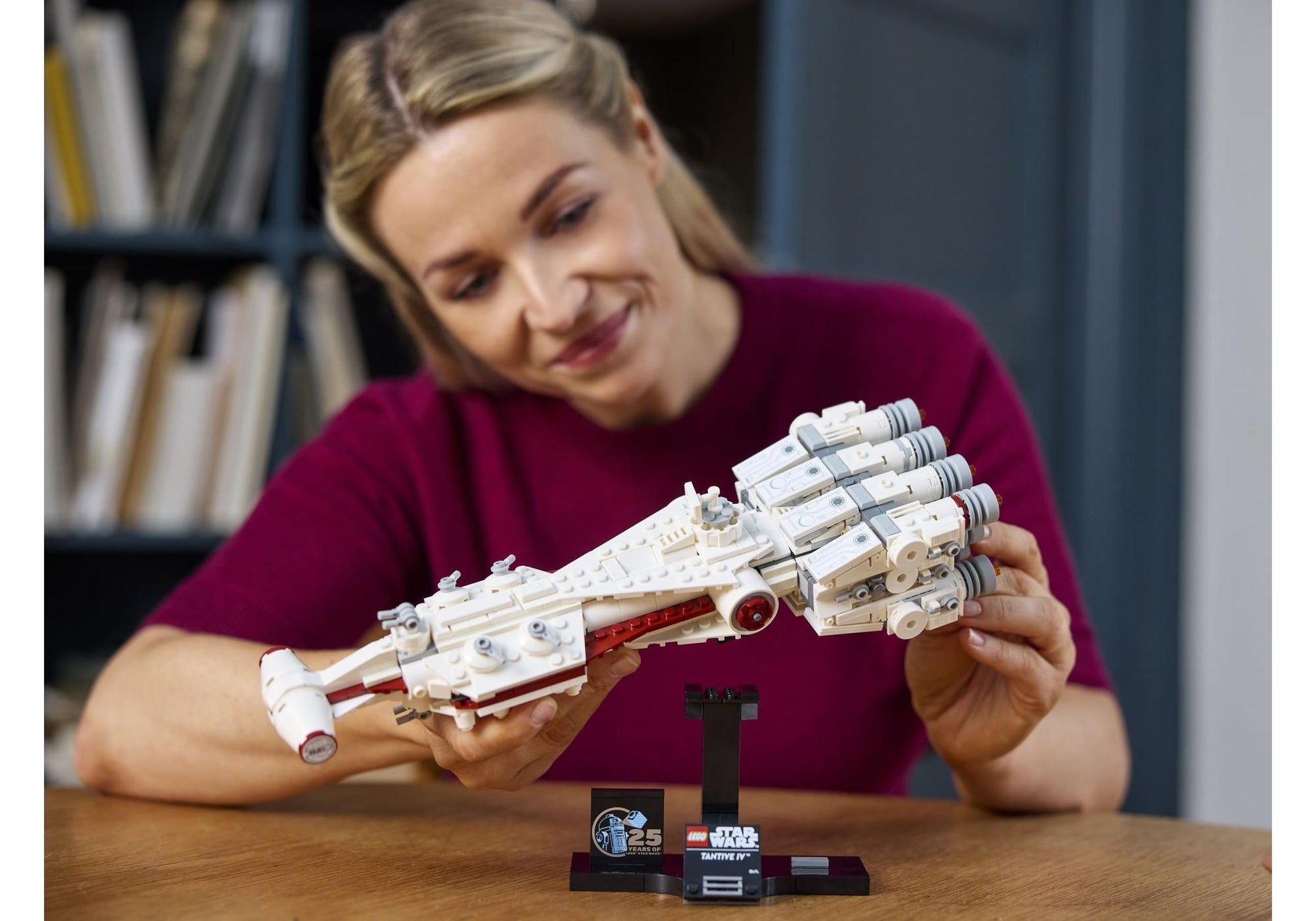 Lego 75376 Star Wars: Midi-scale Tantive IV - plegobil