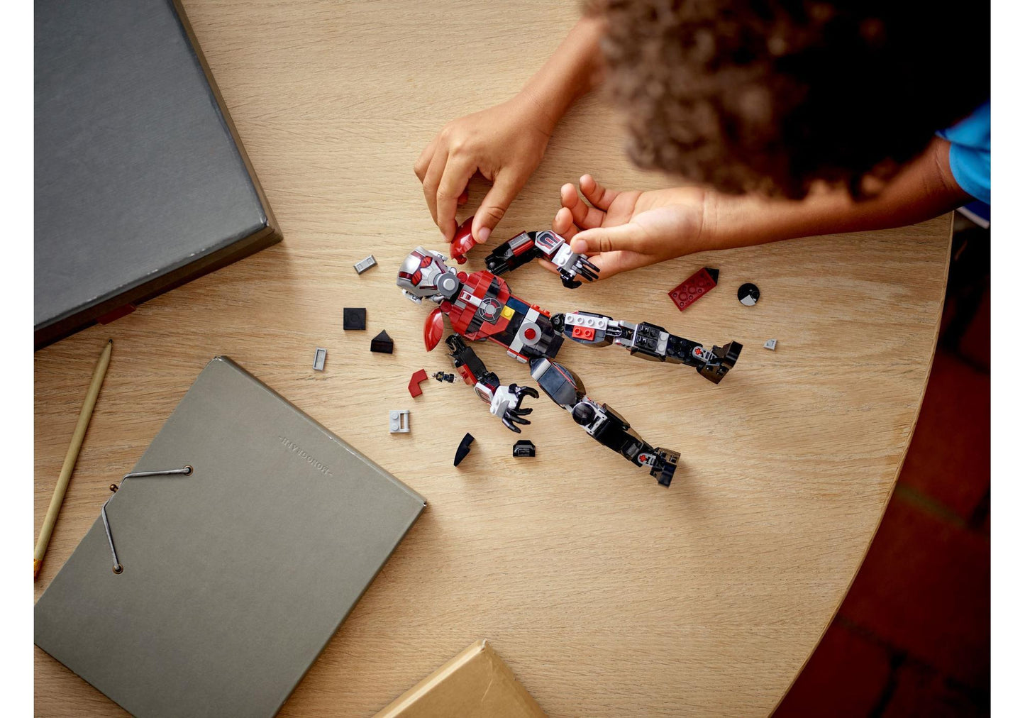 Lego 76256 Marvel Ant-Man: Ant-Man Baufigur - plegobil