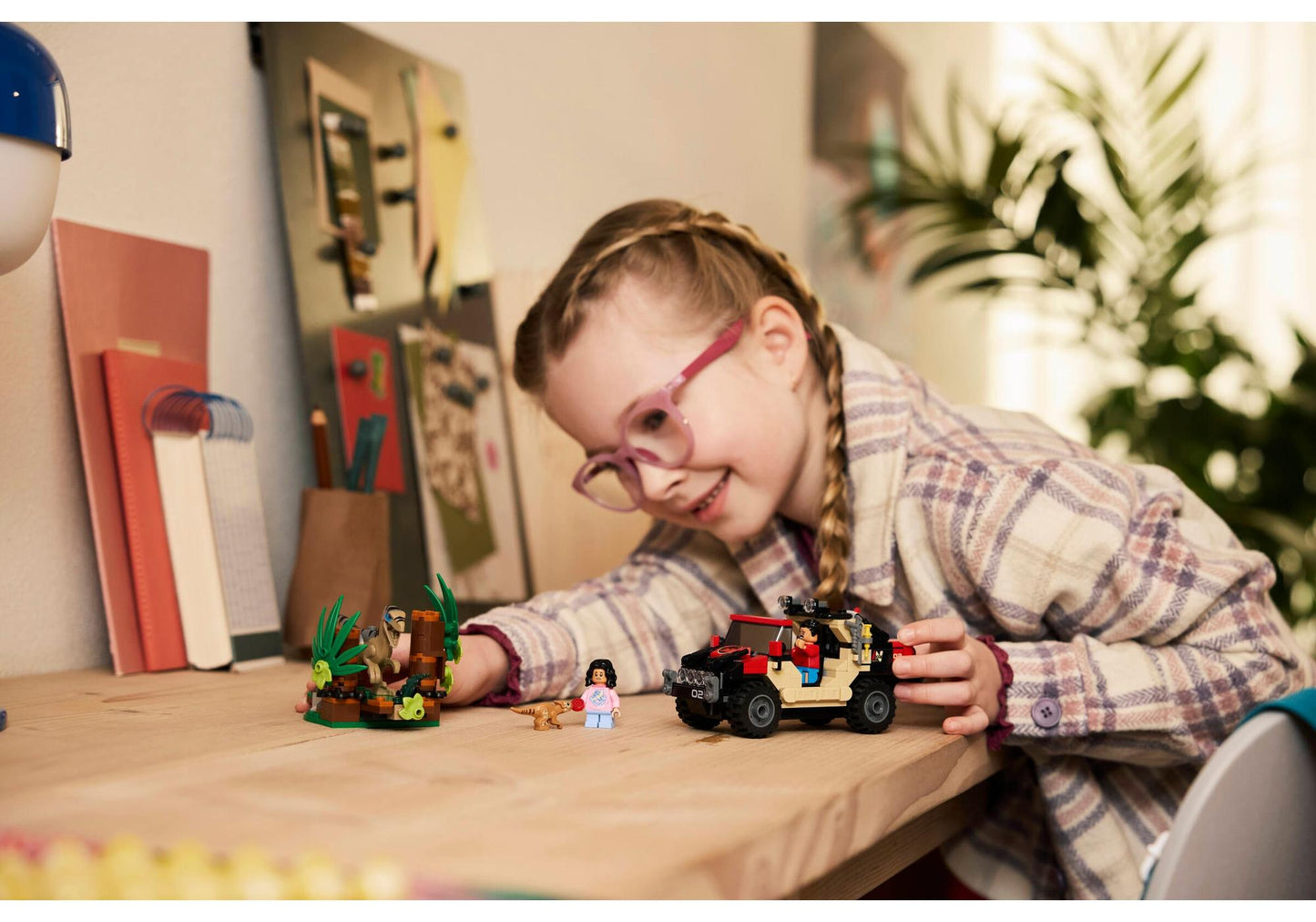 Lego 76972 Jurassic World: Raptor: Verfolgungsjagd mit dem Geländewagen