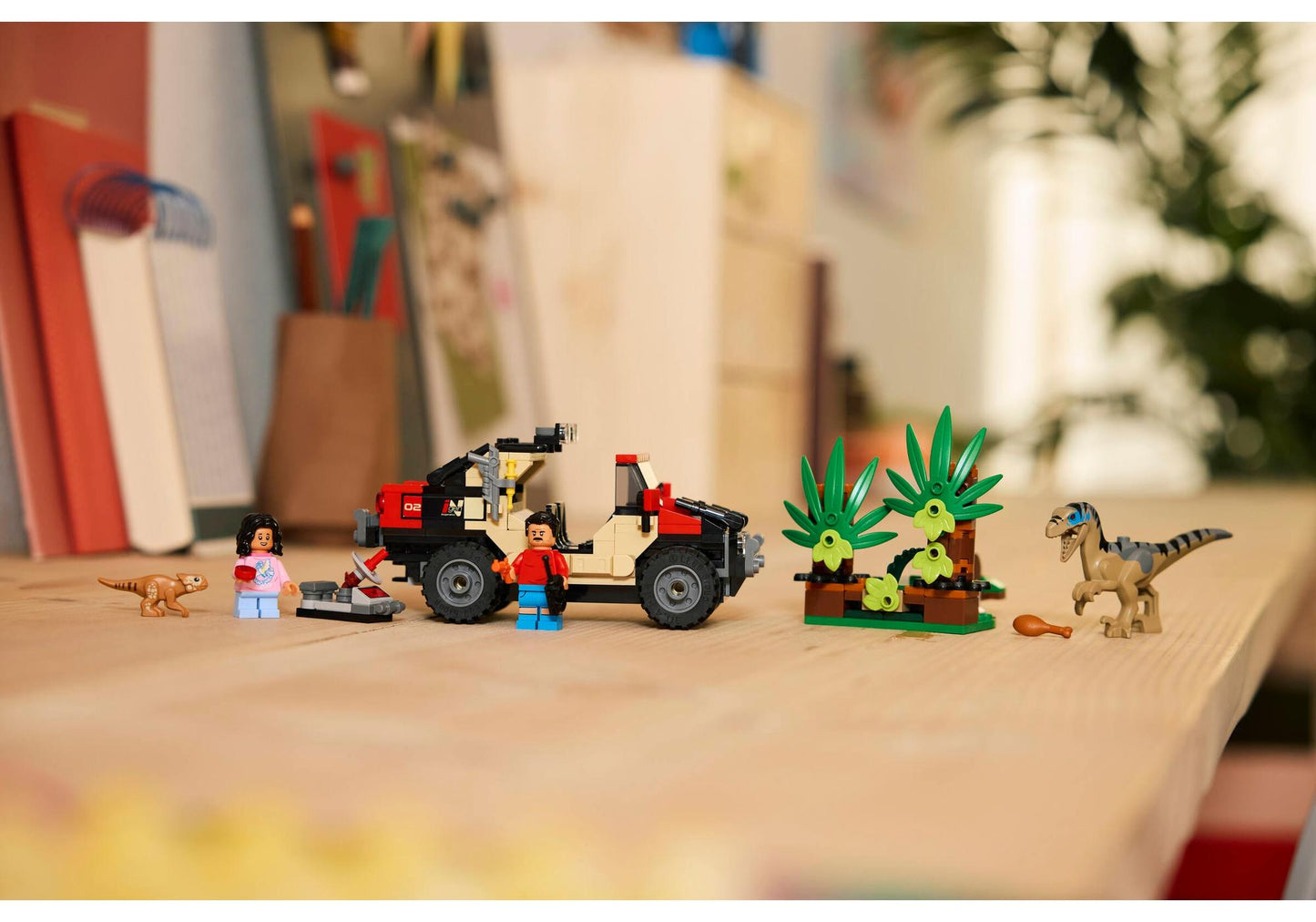 Lego 76972 Jurassic World: Raptor: Verfolgungsjagd mit dem Geländewagen