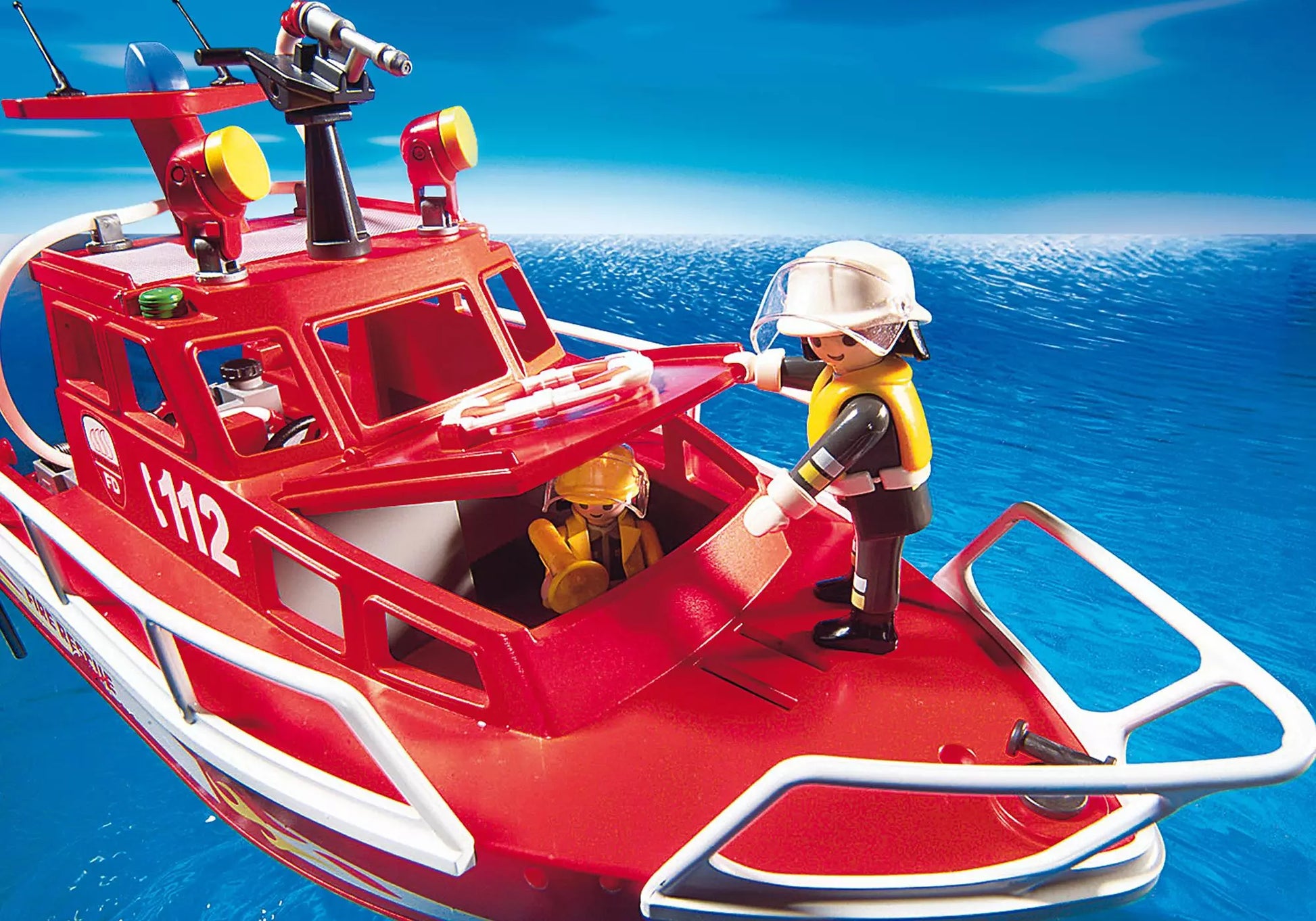 Playmobil 3128 City Action Feuerlöschboot mit Pumpe (Folienverpackung) - plegobil