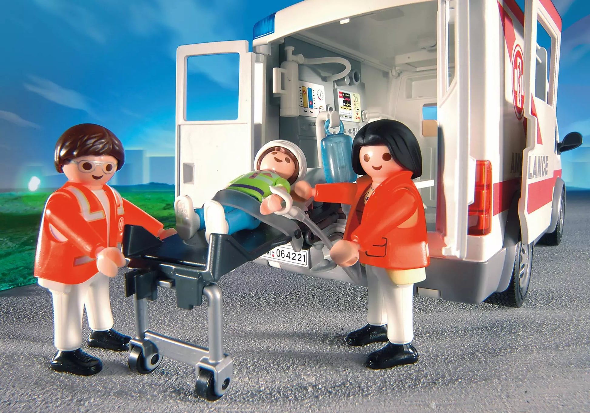 Playmobil 4221 Sammlerstück Rescue Action Rettungstransporter - plegobil