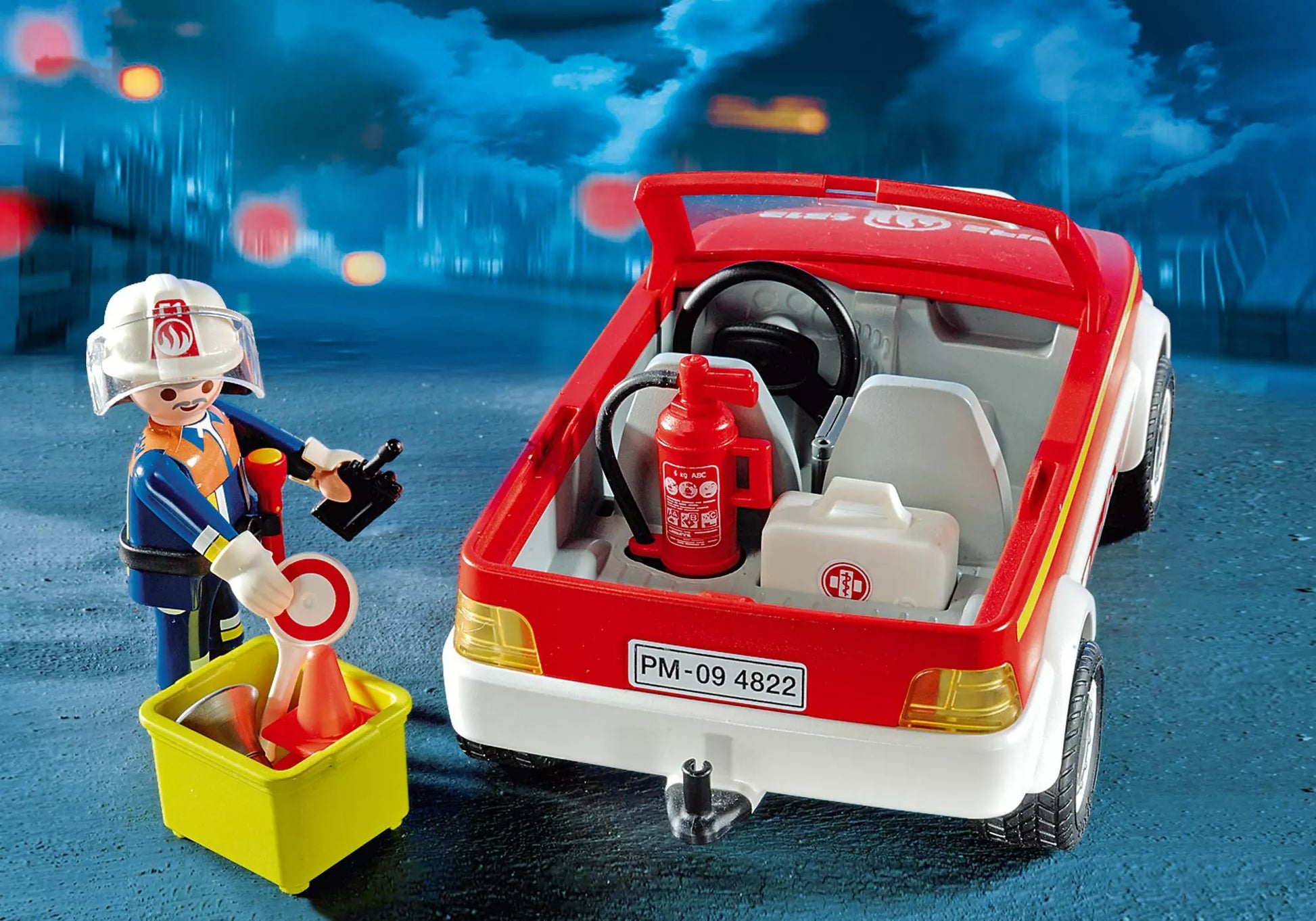 Playmobil 4822 Sammlerstück City Action Feuerwehr-Kommandowagen - plegobil