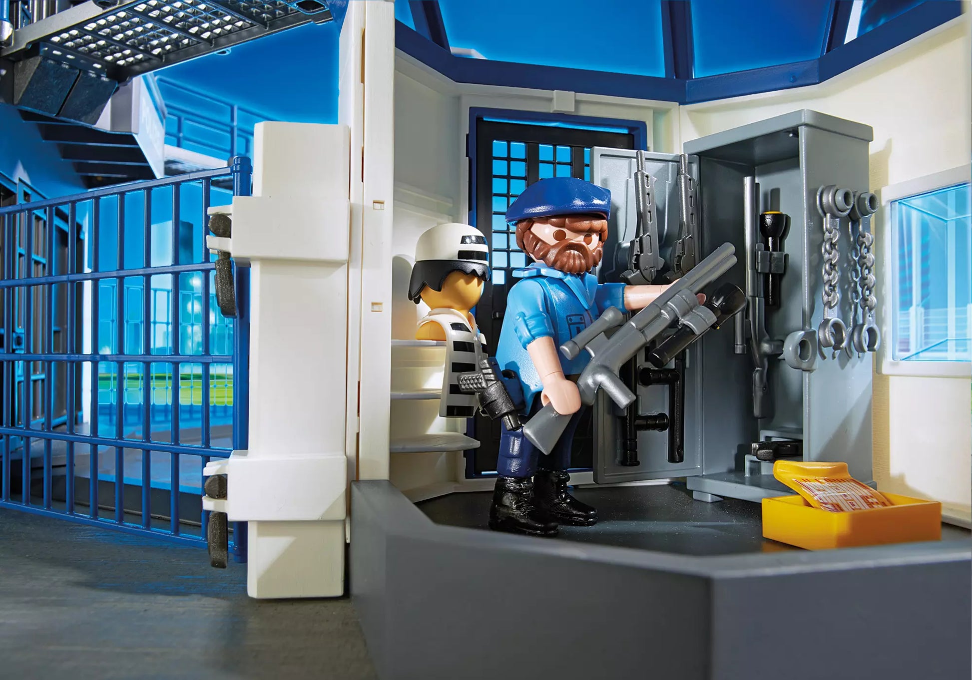 Playmobil 6919 City Action Polizei-Kommandozentrale mit Gefängnis - plegobil