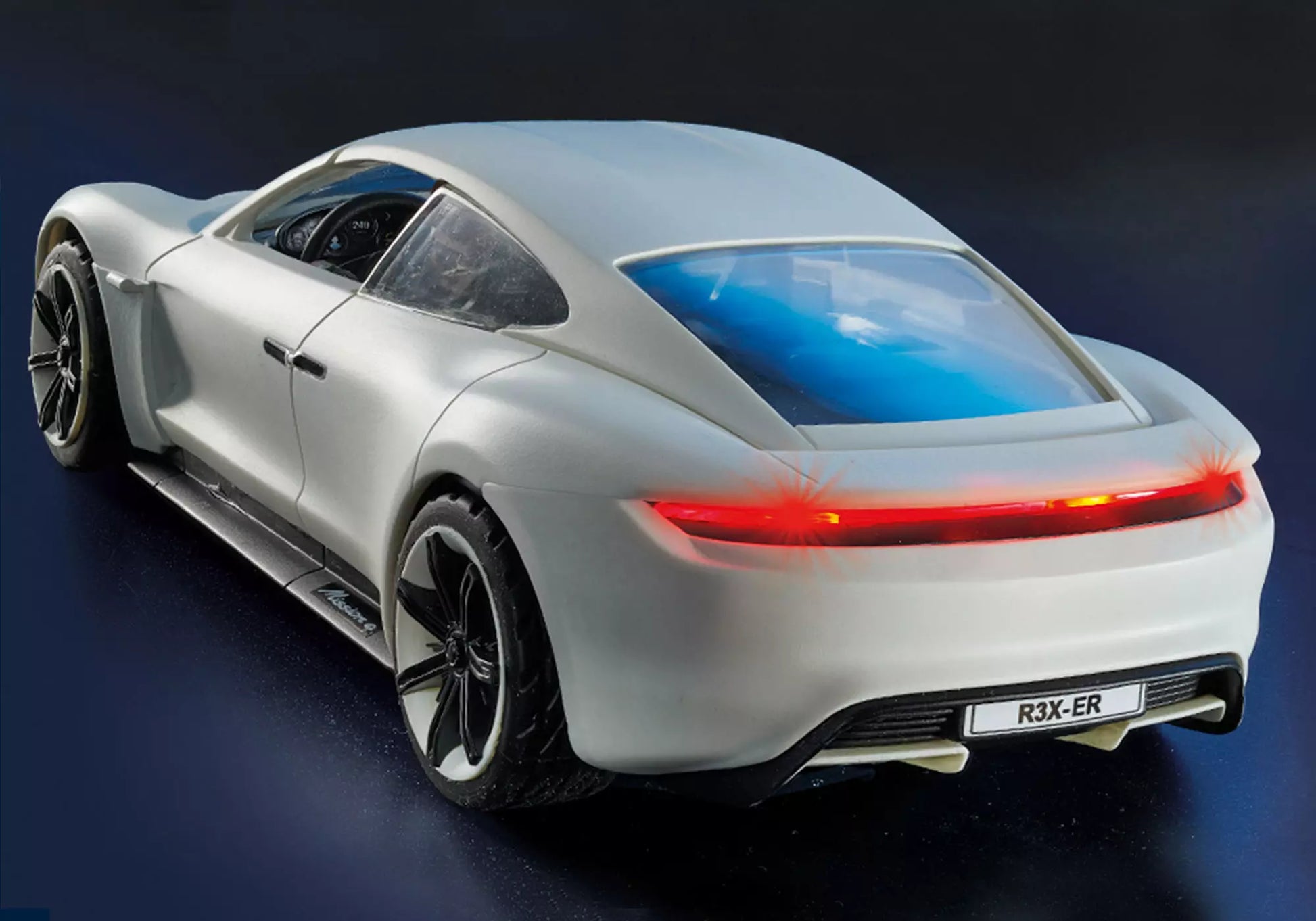 Playmobil 70078 Porsche The Movie Rex Dashers Porsche Mission E - plegobil