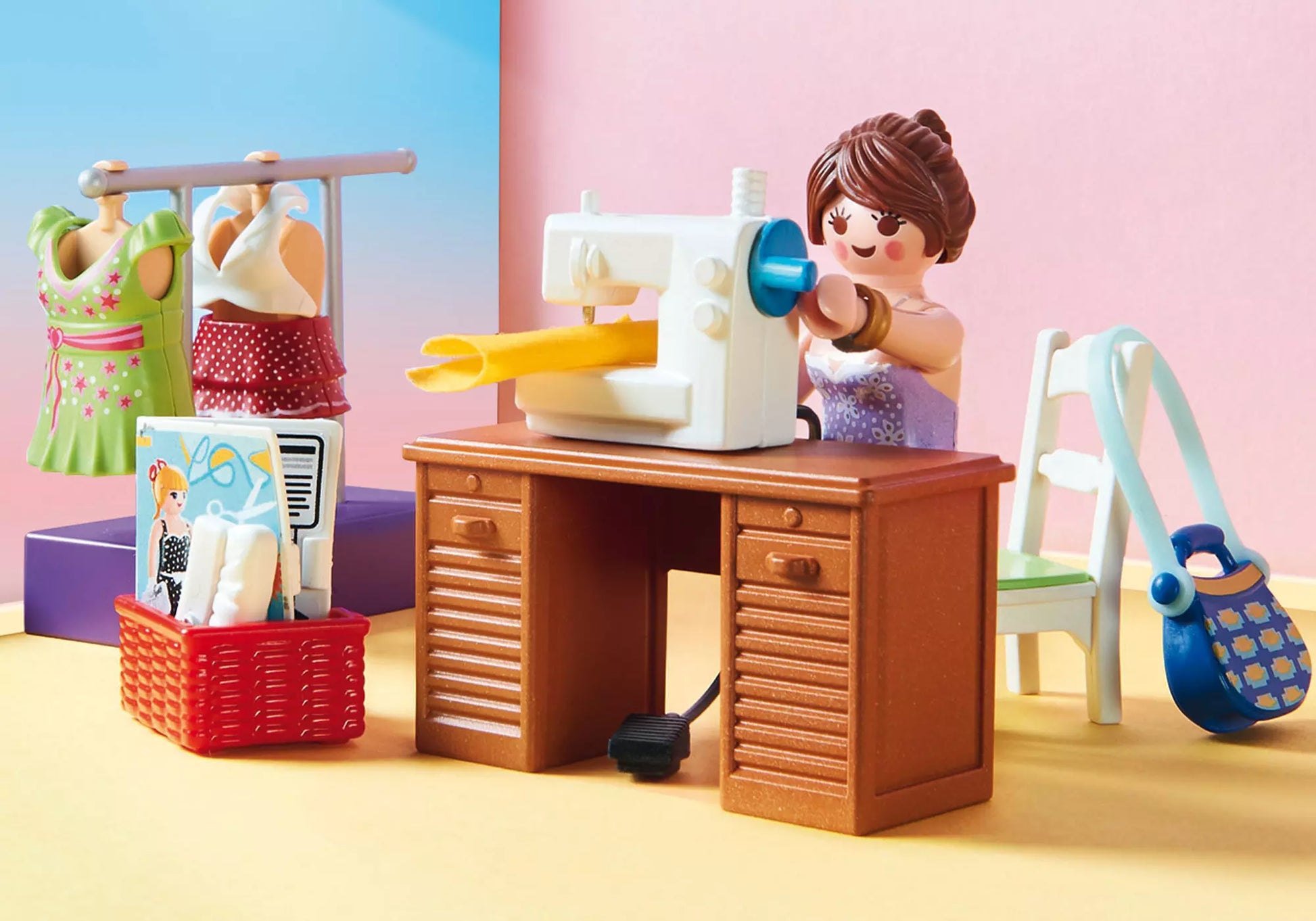 Playmobil 70208 Dollhouse Schlafzimmer mit Nähecke - plegobil
