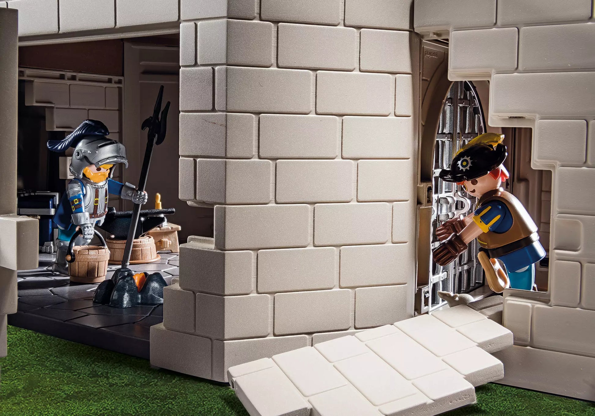 Playmobil 70220 Novelmore Große Burg der Artefaktritter - plegobil