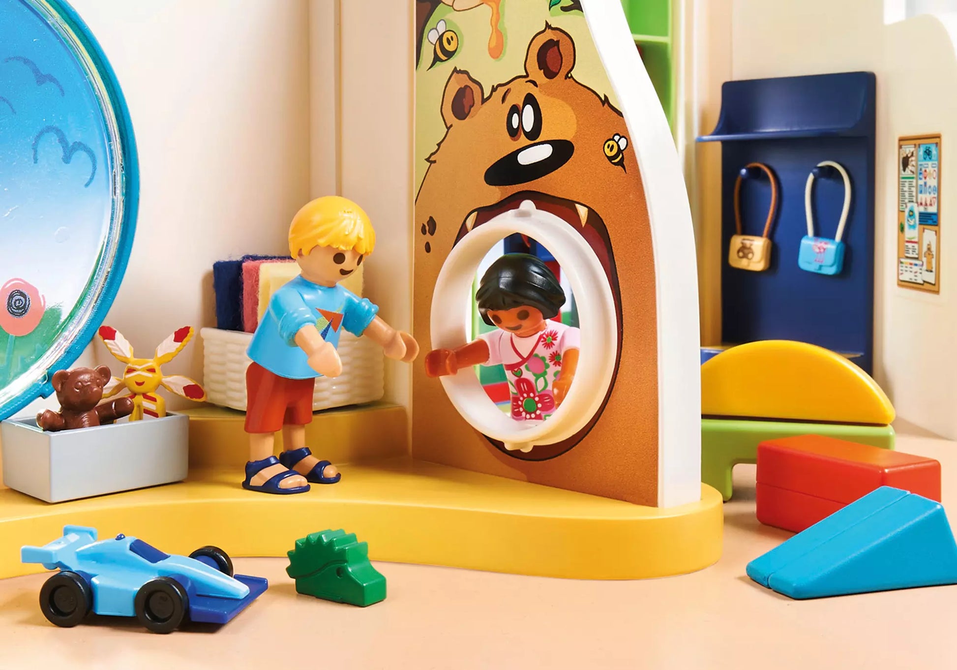 Playmobil 70280 City Life KiTa Regenbogen - plegobil