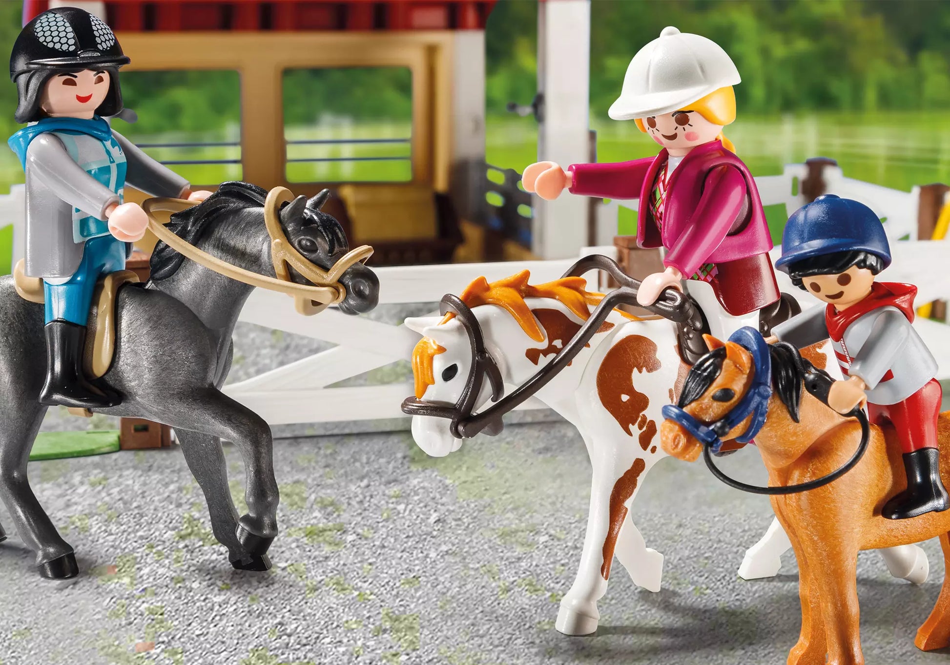 Playmobil 70325 Country Pferdestall Bauernhof - plegobil