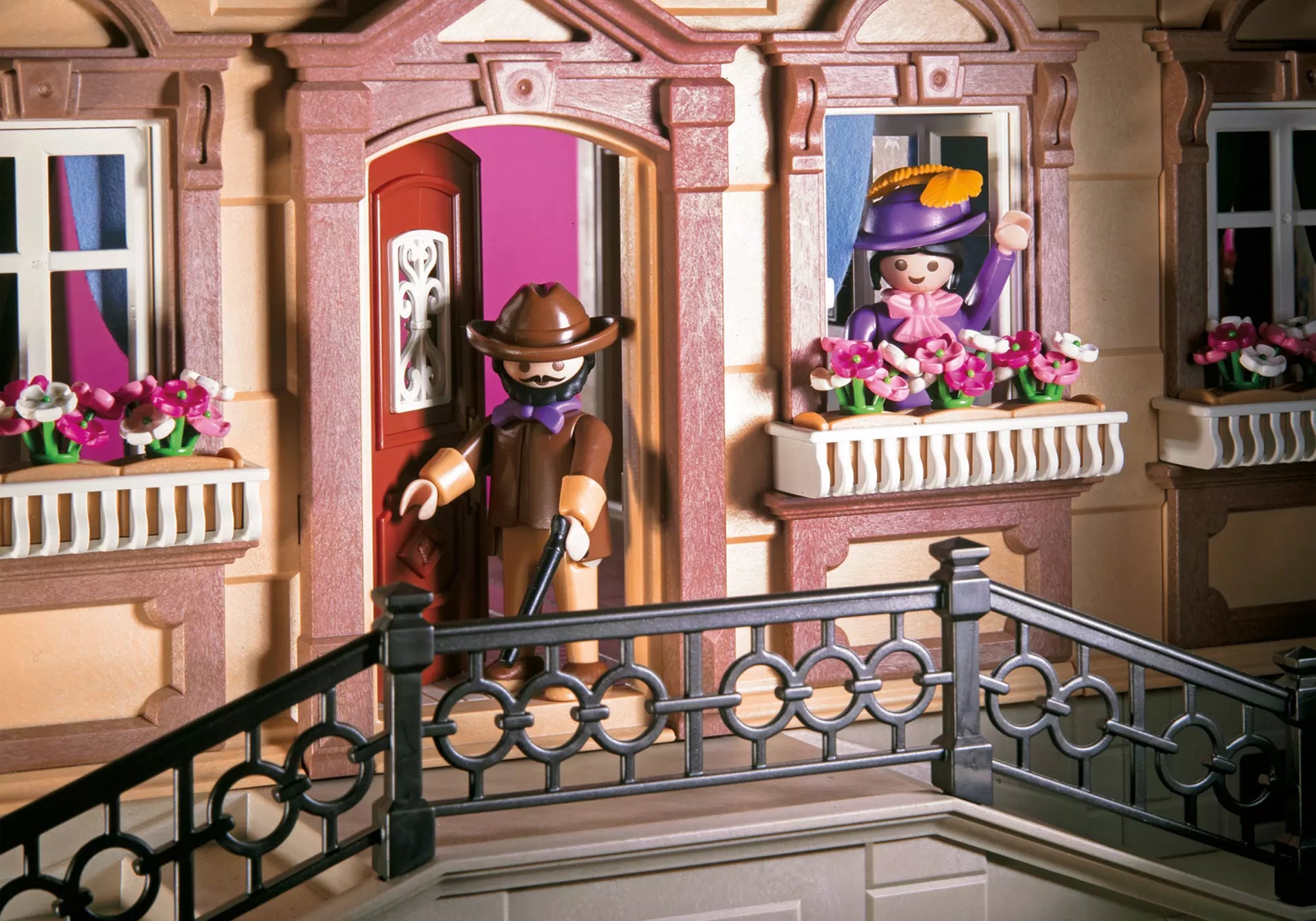 Playmobil 70891 Dollhouse Nostalgisches Kleines Puppenhaus - plegobil