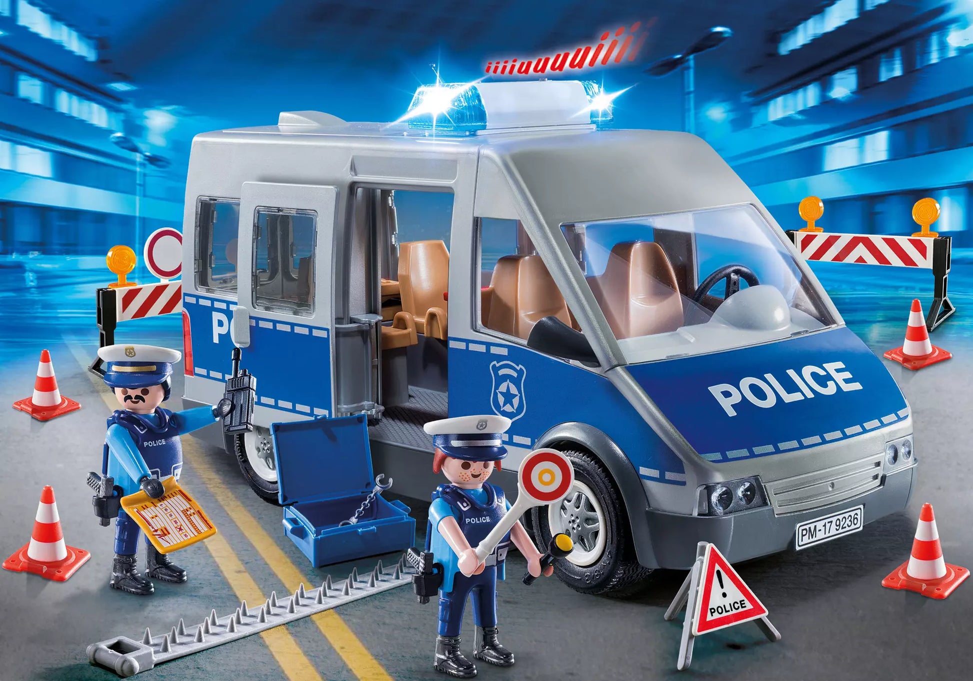 Playmobil 9236 City Action Polizeibus mit Straßensperre - plegobil