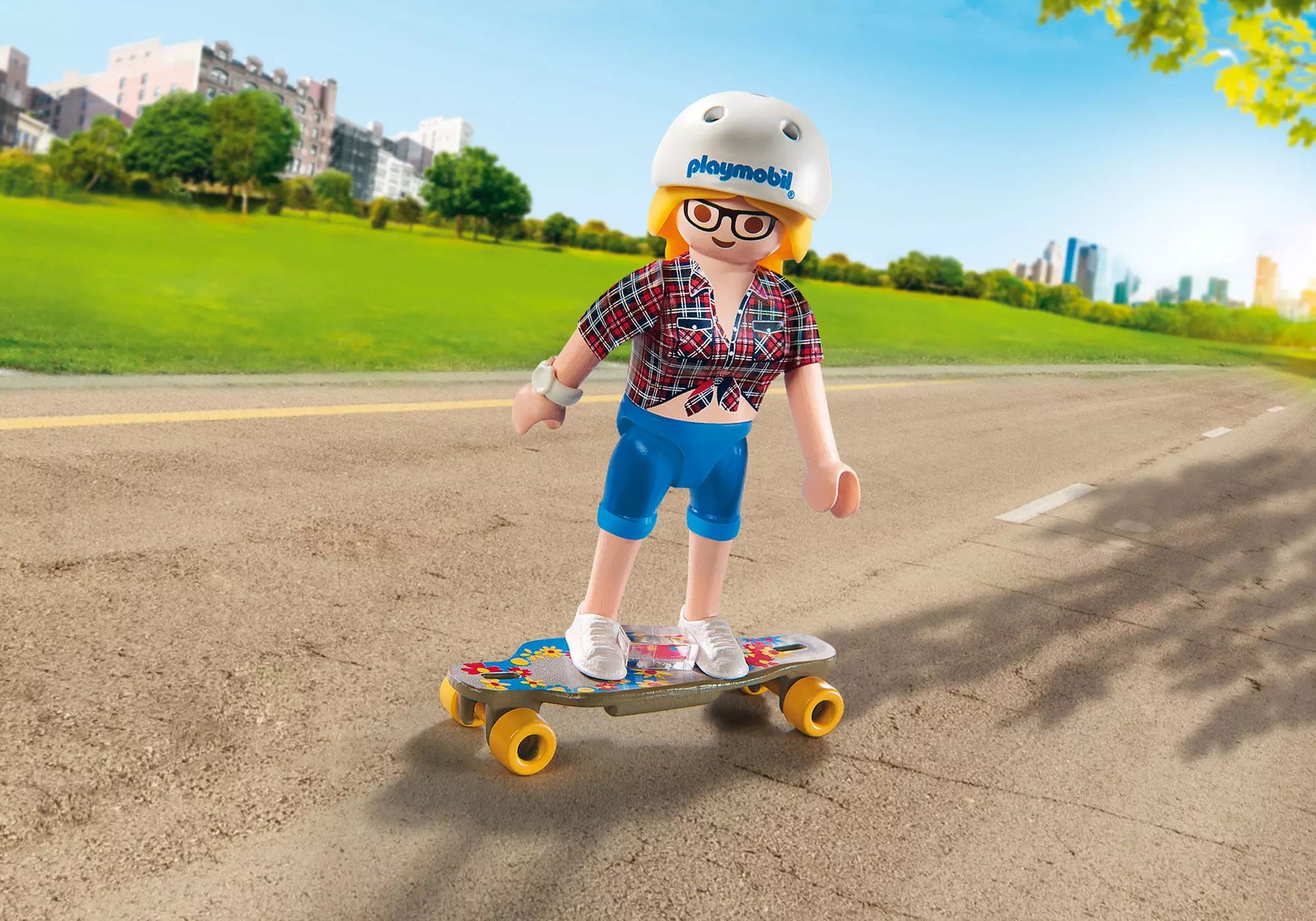 Playmobil 9338 Playmo-Friends Teenie mit Longboard - plegobil