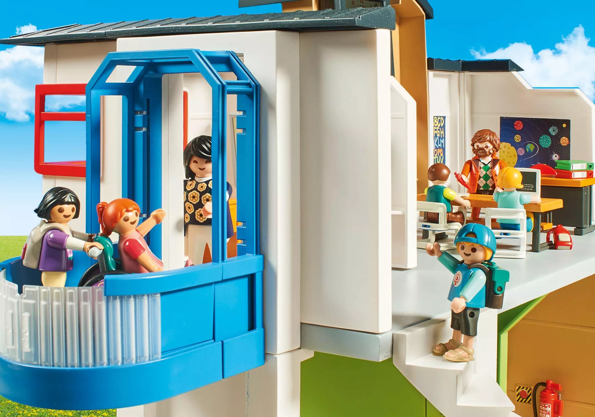 Playmobil 9453 City Life Große Schule mit Einrichtung - plegobil