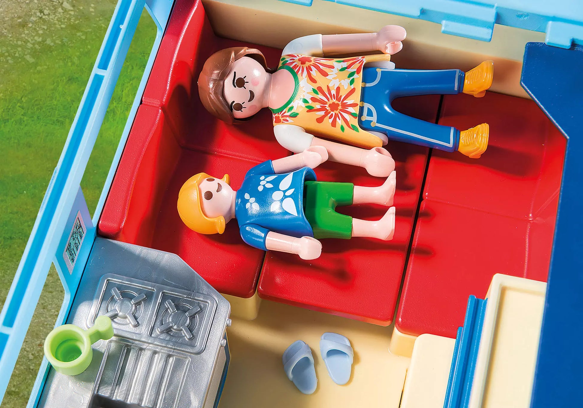 Playmobil 9502 Family Fun FunPark Pick-Up mit Wohnwagen - plegobil