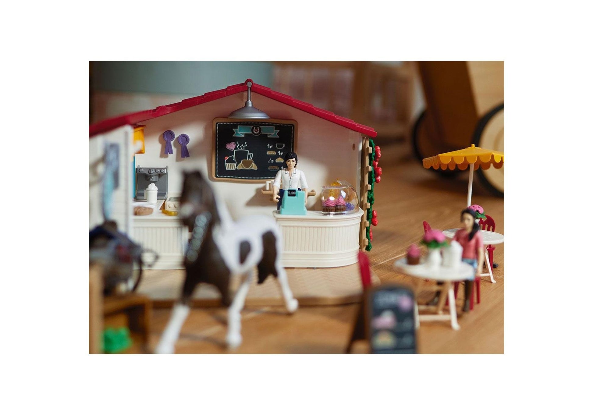 Schleich 42592 Horse Club: Reiter-Café - plegobil
